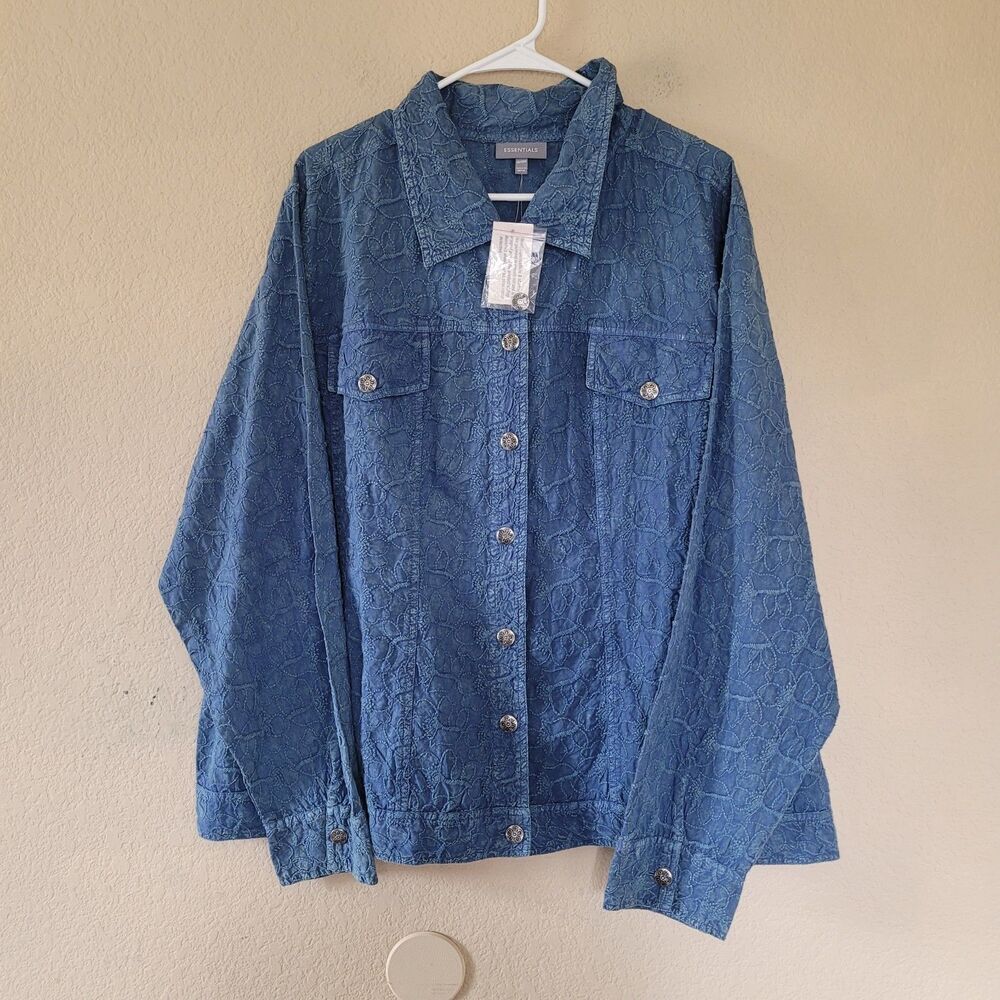 Womens Blue Textured Denim Floral Button Up Shacket Trucker Jacket Size 26W 28w